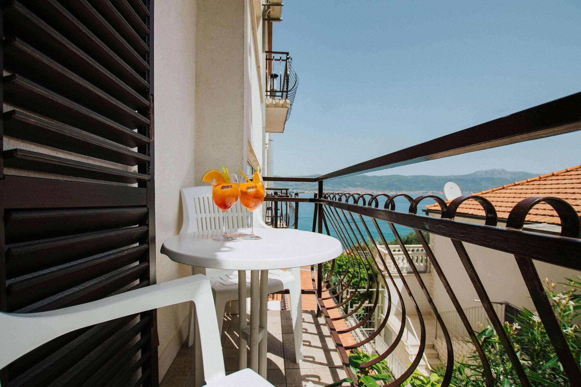 Hotel Tina 3*