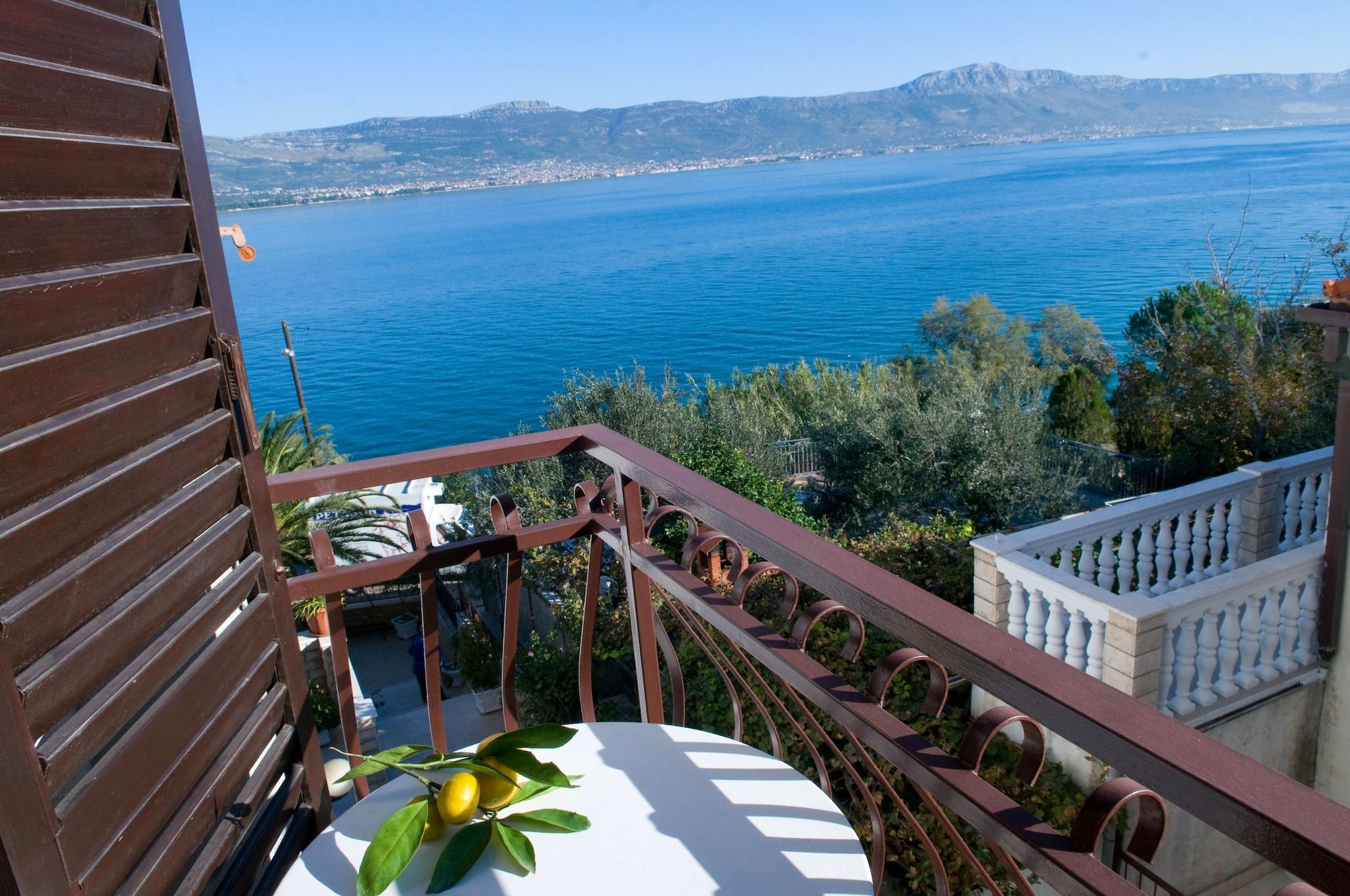 Hotel Tina Arbanija