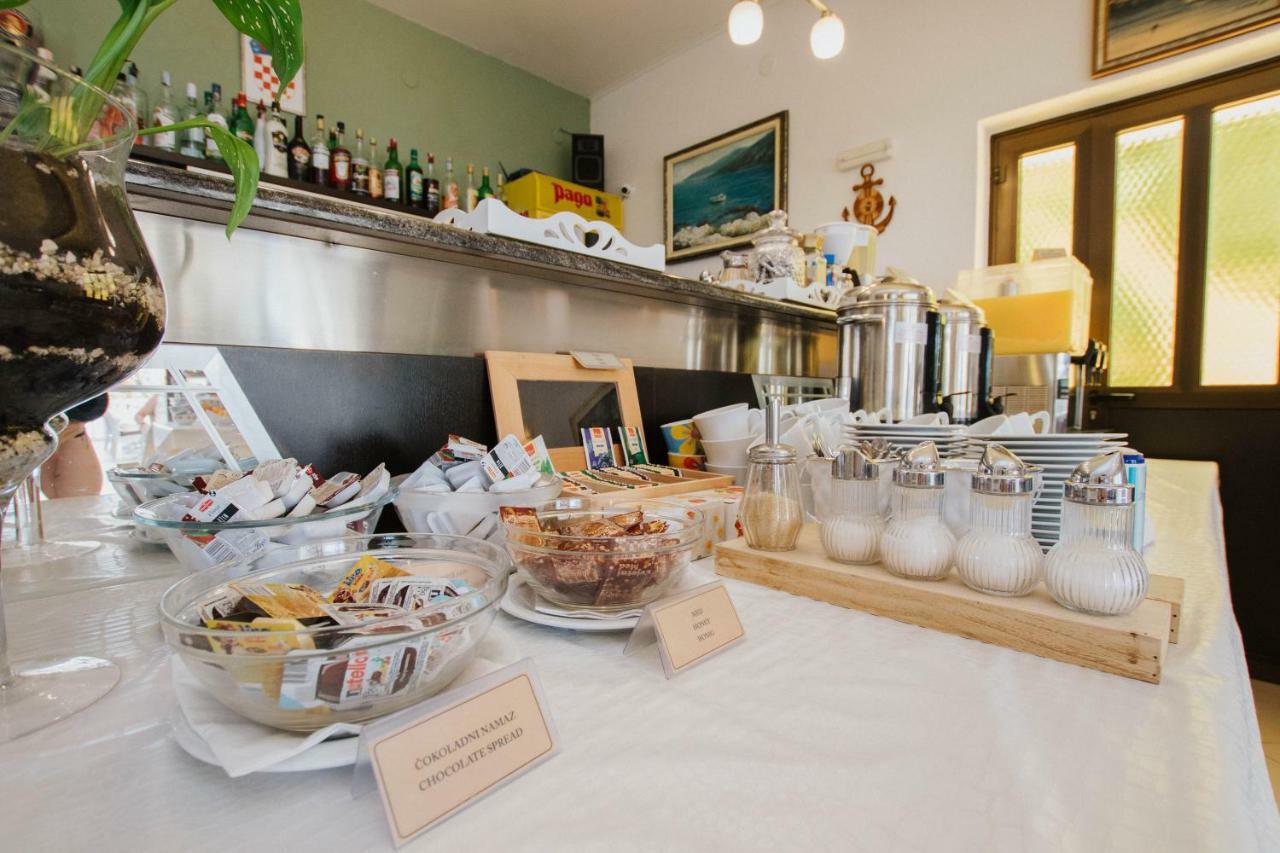 Tina Hotel Arbanija