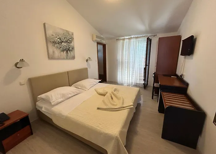 Hotel Vila Tina