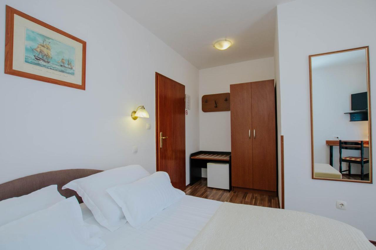 Hotel Tina