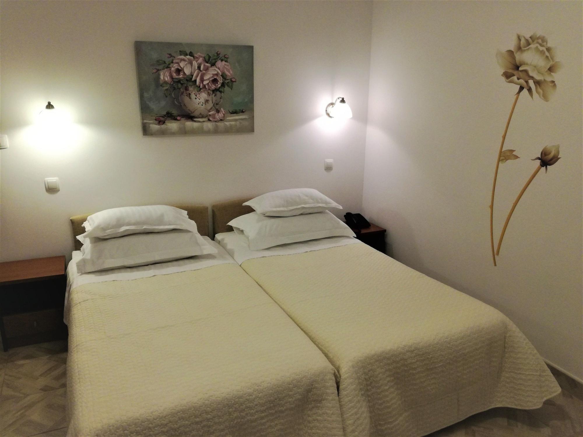 Tina Hotel Arbanija