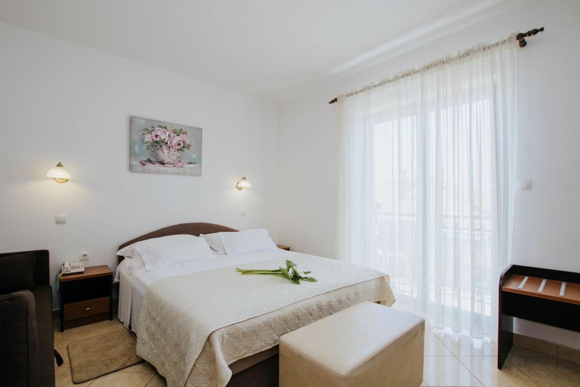 Hotel Tina 3*