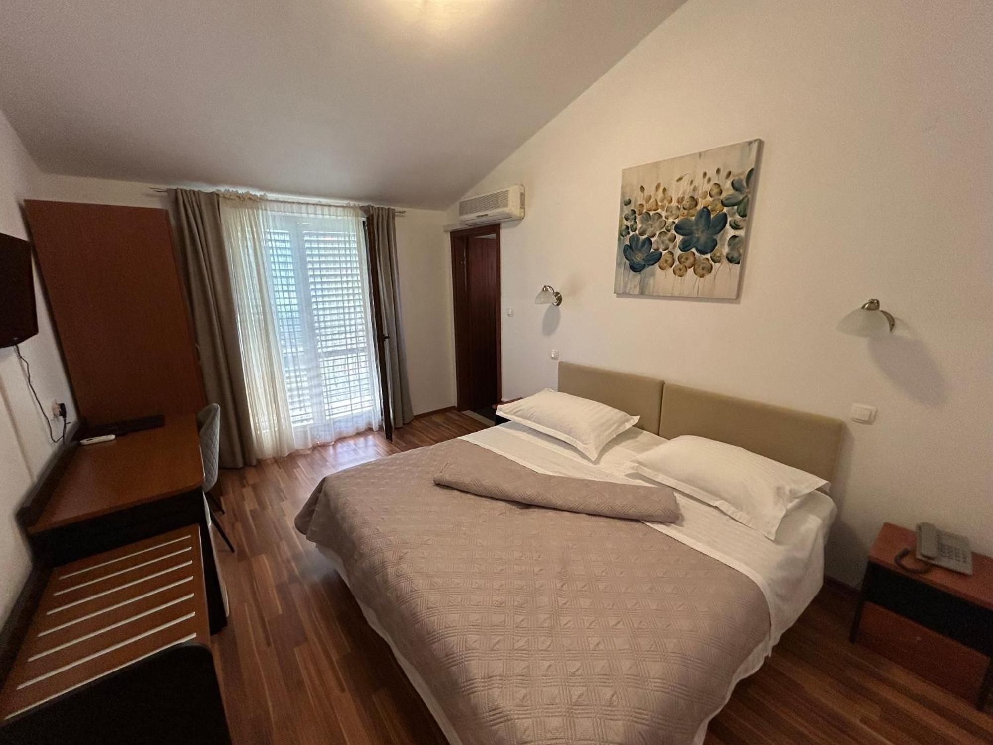 Hotel Tina